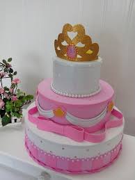 Todos estarán demasiado tristes para comer el pastel y será todo para mí, fue el pensamiento de la menor Tortas Falsas Ideas Diy Faciles Y Bonitas Te Van A Encantar