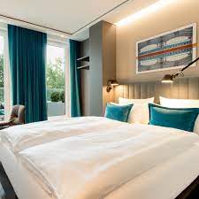 Motel one is a very efficiently run motel. Motel One Hauptbahnhof Berlin Bei Hrs Gunstig Buchen
