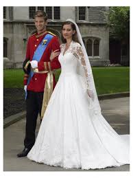 We want to show you fifteen of our favorite royal couples and the bride\'s extravagant royal wedding gowns. Lace Appliques Puffy A Line Vintage Long Sleeves Modest Mother Of The Bride Dresses Vestidos De Novia Marriage Bridal Gowns 2021 Bridal Gown Modest Wedding Dressvestidos De Novia Aliexpress