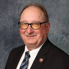 Steve Buskirk's Instagram, Twitter & Facebook