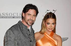Denise Richards breaks silence following split from Aaron Phypers - Castanet.net