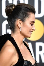 And while her strong features would. Penelope Cruz Hair Stylebistro