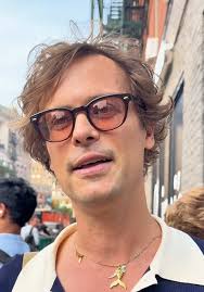 Asking Matthew Gray Gubler how his confidence is going #confidenceheist  #inspiring🌍withconfidence #davidcarmi #matthewgraygubler  #matthewgraygubleredits #matthewgraygubleredit #matthewgraygublerfans ...