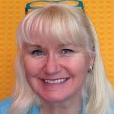 Who Do You Think You Are?: The Essential Guide to Tracing Your Family  History: Amazon.co.uk: Smolenyak, Megan, Wall to Wall Media: 9780143118916:  Books