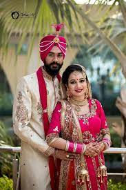 Pin By Arabinda Behera On Couple Wedding Couples Photography Indian Wedding Photography Indian Wedding Photography Poses