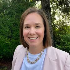 Amy Devito's Instagram, Twitter & Facebook