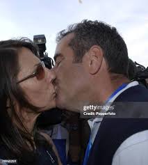 817 Suzanne Golf Photos & High Res Pictures