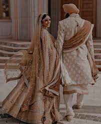 Pin By Maira Ali On Photos In 2022 Best Indian Wedding Dresses Couple Wedding Dress Indian Wedding Gowns