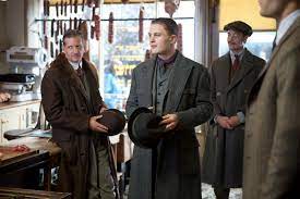 Voor de gelijknamige eerste aflevering, zie boardwalk empire (aflevering). Boardwalk Empire What Does The Bee Do Tv Episode 2011 Imdb