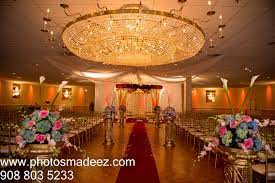 Mandap Wedding Decor For Indian Wedding In The Skylands Nj Gujarati Wedding Ravi Verma From Wedd Wedding Decor Photos Wedding Decorations Gujarati Wedding