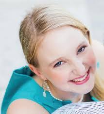 Peggy Dill's Instagram, Twitter & Facebook