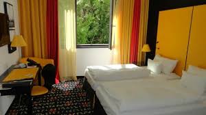 La storia di monaco di baviera inizia nel 1158 quando enrico il leone, duca di sassonia, installa un accampamento militare battezzandolo munichen (in latino monacum, in volgare monachium): Suite Bild Von Holiday Inn Munich Westpark Munchen Tripadvisor