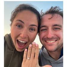 Delanie Weliver and Sean Devine's Wedding Registry