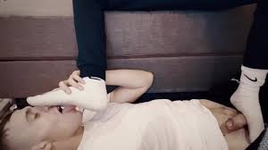 Socks trample: Sniff my stinky white socks - ThisVid.com