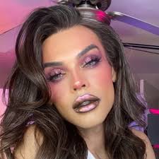 Paul Dao (@PaulDaoBeauty)