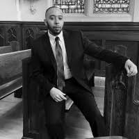 Fra og med 2019 er hans alder 39 år mens horoskopet hans er leo. 100 Kendall Taylor Profiles Linkedin