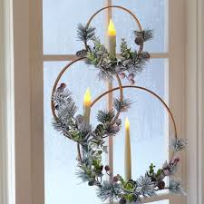Display christmas cards, hang wreaths or suspend ornaments with festive ribbon over your windows, as we did here. Easy Inexpensive Christmas Window Decoration Ideas For 2020
