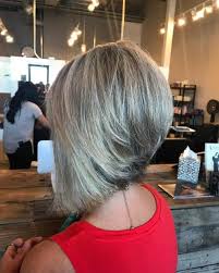 Feathered stacked bob with a. 31 Cute Easy Short Layered Haircuts Trending In 2020