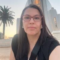 Desiree Hooper's Instagram, Twitter & Facebook