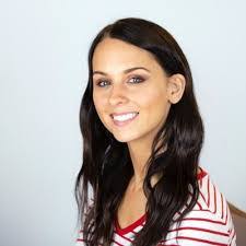 Robyn Ward's Instagram, Twitter & Facebook