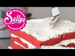 Eine Fettreiche Buttercreme Mit Hohem Zuckeranteil Die Etwa 1 Woche Im Kuhlschrank Und 1 Monat Buttercreme Italienische Buttercreme Kuchen Und Torten Rezepte