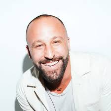 Ryan Weiss (@wakingupwithryan) • Instagram photos and videos