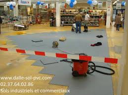 Sols en pvc / vinyl. Revetement De Plancher De Garage En Dalle Sol Pvc Contact Dalle Sol Pvc Com Une Activite Apara