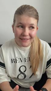 Samotnému príbehu som dala 4⭐️ ale Kingfisher??? Kingfisher práve strčil  Xadena do vačku🥹🤪🥰 #brimstone #dreamarina #bookboyfriend #romantasy  #bookstagram