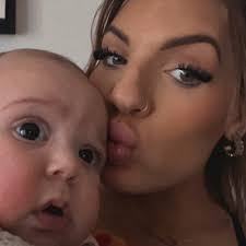 Khadijah Pierce (@ayyyekaykay)