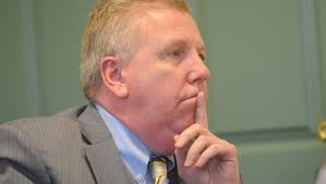 Town manager gives state of the town's finances