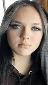 Danielle Siebert's Instagram, Twitter & Facebook