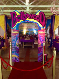 Bollywood retro parties are the most happening parties for every generation as it brings back memories of their youth. Bollywood Theme Table Decorations