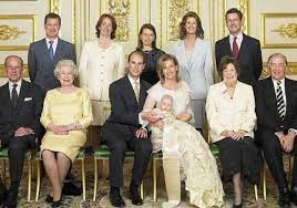 Rainha de inglaterra gasta mais de 30 mil euros em prendas de natal. Veja A Linha De Sucessao Da Coroa Inglesa Almanaque Home