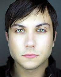 Pin Su Everything Frank Iero