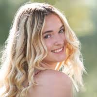 Sara Mchugh's Instagram, Twitter & Facebook