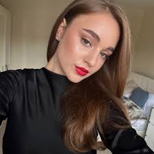 Hey everyone! Any recommendations for a good hair salon in Fulham or Putney?