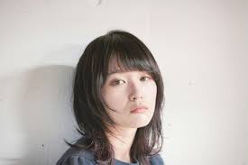 芸能人から学ぶ 男ウケ抜群 モテのミディアムストレート hair ウルフ カット ヘアカット ヘアスタイリング