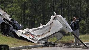 Travis barker and dj am survived. Travis Barker Relives Horror Plane Crash Incident That Killed Four People Nz Herald