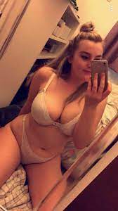 Curvy Blonde Porn Pic - EPORNER