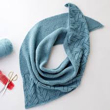 Intermediate carnation is a light and dreamy shawl. Asymmetrical Shawl Knitting Pattern Archives Knitting Bee 1 Free Knitting Patterns