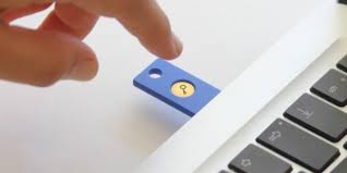Usb + nfc (fido u2f security key) for pc, mac and android mobile devices with nfc (near field communication), oem manufacturing with specifications adapted to the market and with strict quality control carried out by the best professionals in the sector. First Us E Government Services Protected With Fido U2f Security Keys