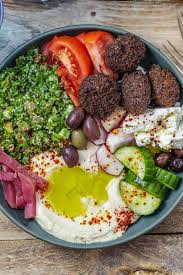 what to serve with falafel
