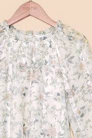 Learn different embroidery stitches as you create this embroidery hoop art project. Sonya Floral Top Shopperboard