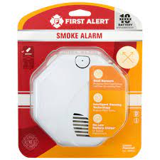 The alarm is photoelectric to detect smoldering fires and has a lithium battery made to last for 10. First Alert Sa3210 Dual Sensor 10 Year Photoelectric Ionization Smoke Alarm First Alert Store