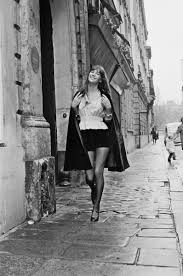 Get the latest on jane birkin from vogue. Great Outfits In Fashion History Jane Birkin In Velvet Shorts In 1971 Fashionista