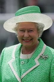 Elizabeth II : une reine en vert