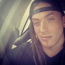 Email Address of @rileyvyrus Instagram Influencer Profile