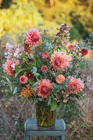 Large Autumn Floral Arrangement With Peach Dahlias Types Of Flower Arrangement Large Floral Arrangements Flower Farm