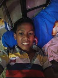 Untuk Mendapatkan Garis Yang Ketebalan Yang Merata Dari Ujung Keujung Maka Kedudukan Pensil Harus Brainly Co Id