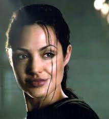 Eye makeup beauty makeup hair makeup. Angelina Jolie My Style Icon Lara Croft Angelina Jolie Tomb Raider Angelina Jolie Angelina Jolie Bikini